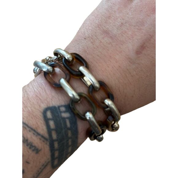 Ann Taylor Magnetic Clasp Link Bracelet - Picture 5 of 6